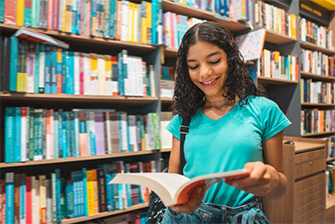 Student in library