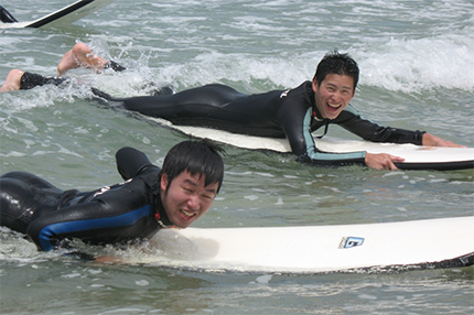 Surfing lesson